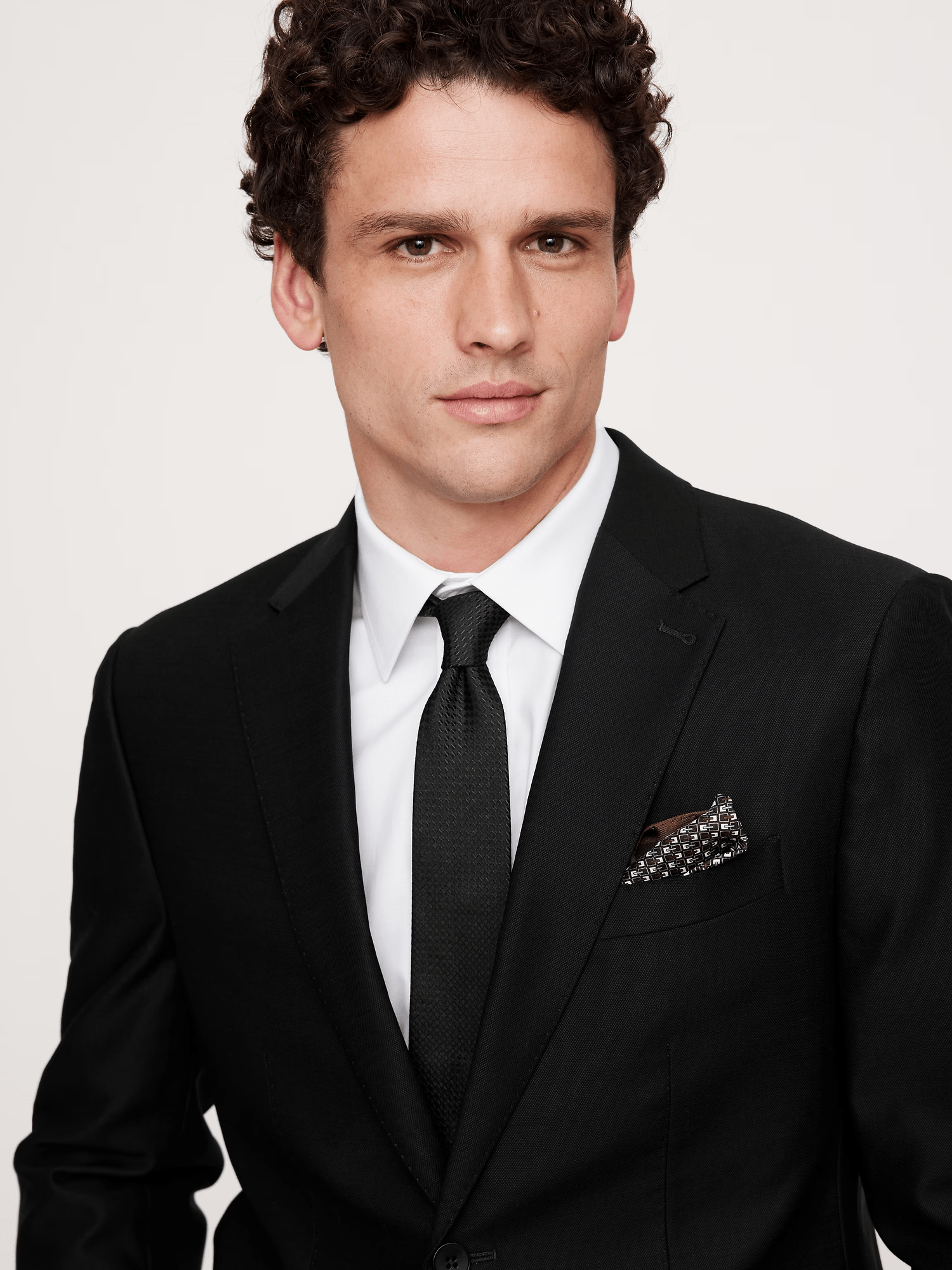 ceehuteey Men's 2 Pieces Black Signature Fashion Notch Lapel Business Multiple Occasions Suit (Blazer+Pants)