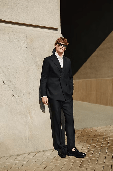 ceehuteey Men's 2 Pieces Flat Tencel stylish Black Peak lapel Double Breasted Suit (Blazer+Pants)