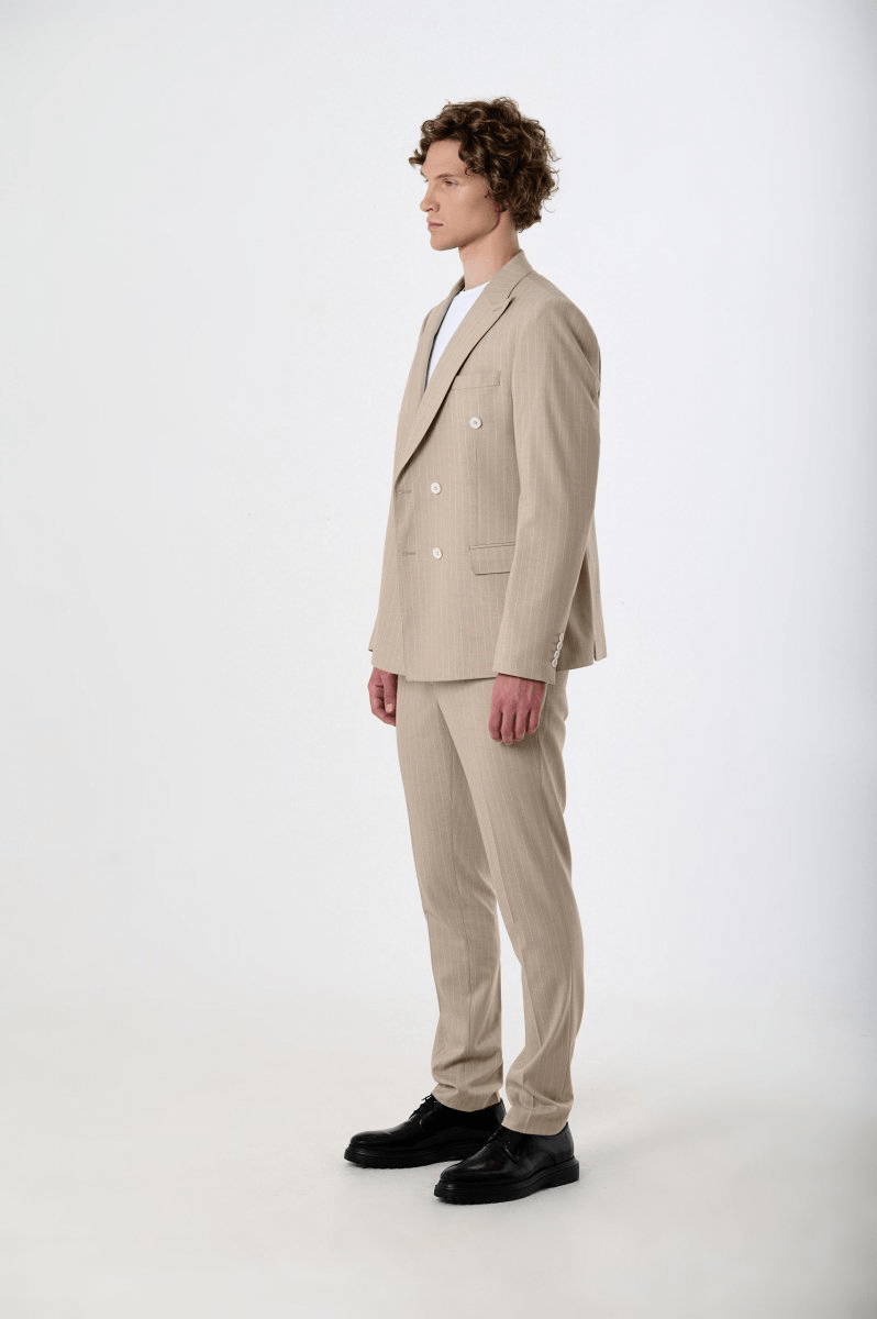 ceehuteey Men's 2 Pieces vertical striped stylish double-breasted multi-scene suit (Blazer+Pants)