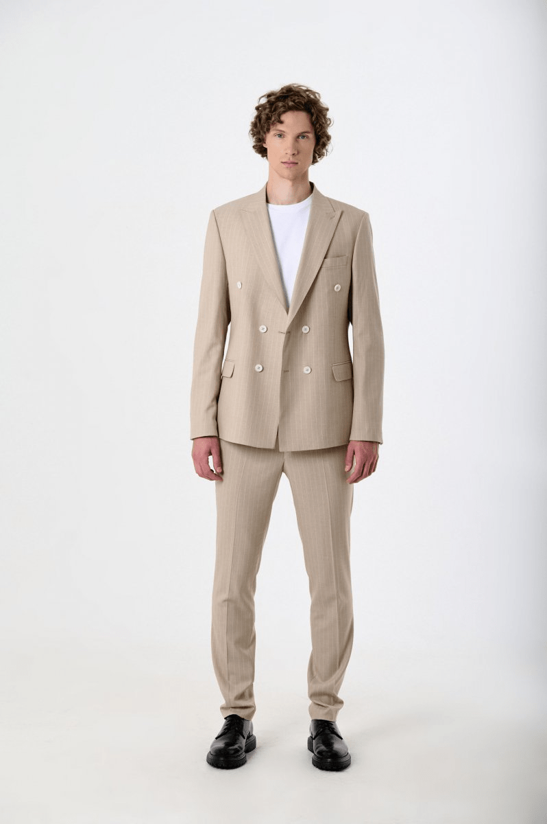 ceehuteey Men's 2 Pieces vertical striped stylish double-breasted multi-scene suit (Blazer+Pants)