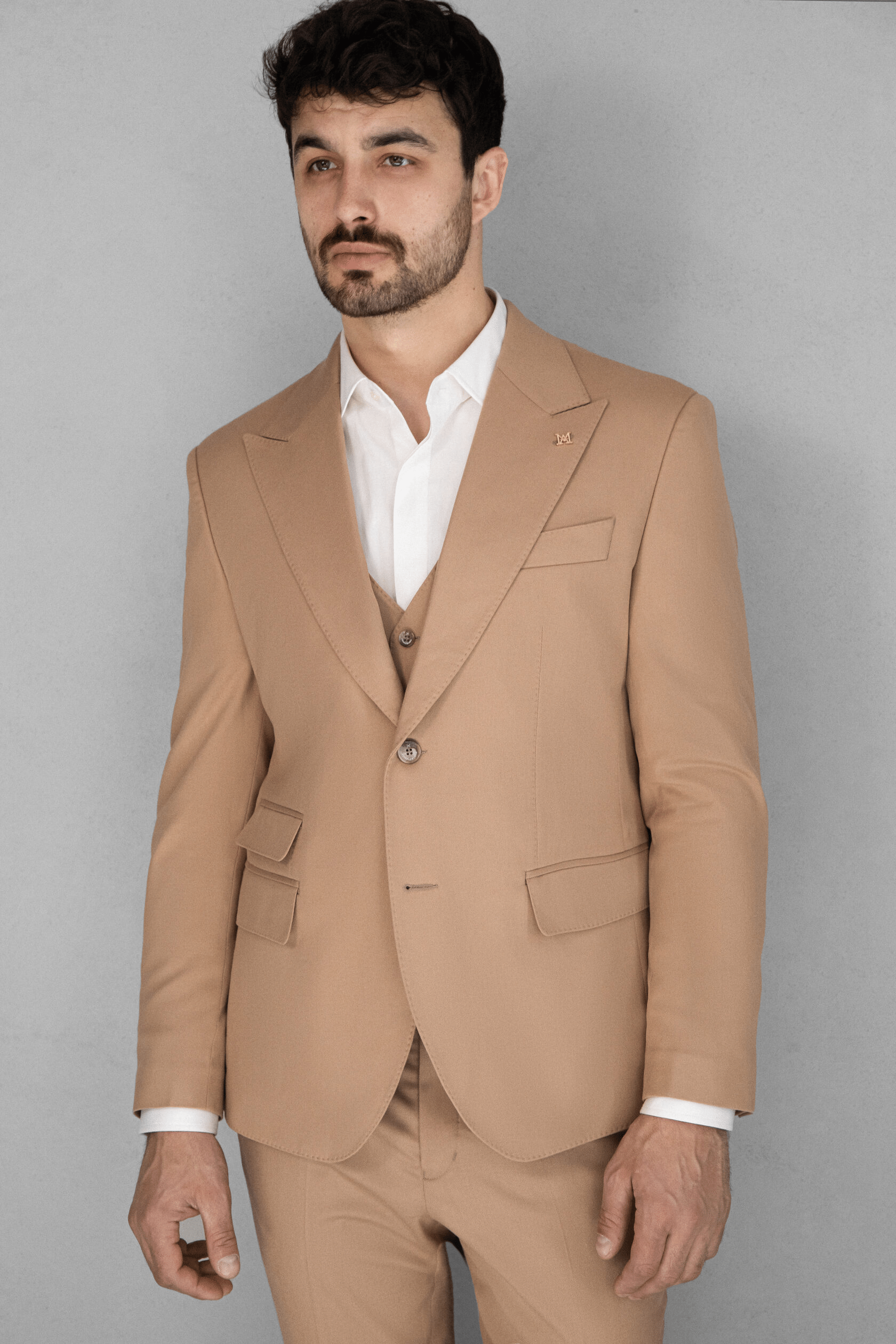 ceehuteey Men's 3-Pieces Fashion Classic Design Peak lapel Regular Fit Mens Suit (Blazer+vest+Pants)