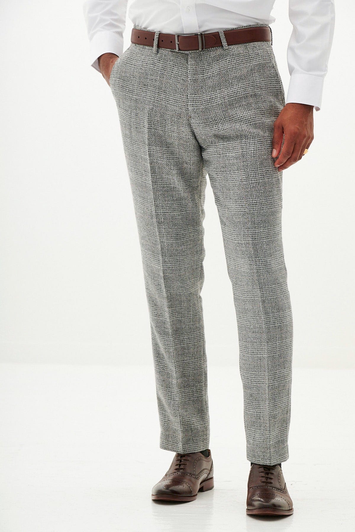 ceehuteey Men's 3 Pieces Herringbone Plaid Fashion Business Notch Lapel Mens Suit (Blazer+vest+Pants)