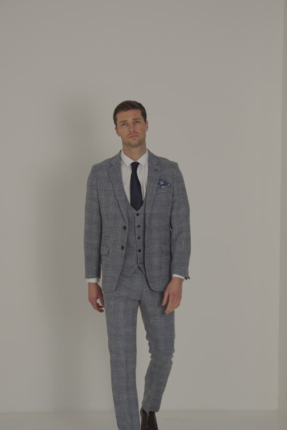 ceehuteey Men's 3 Pieces Herringbone Plaid Fashion Business Notch Lapel Mens Suit (Blazer+vest+Pants)