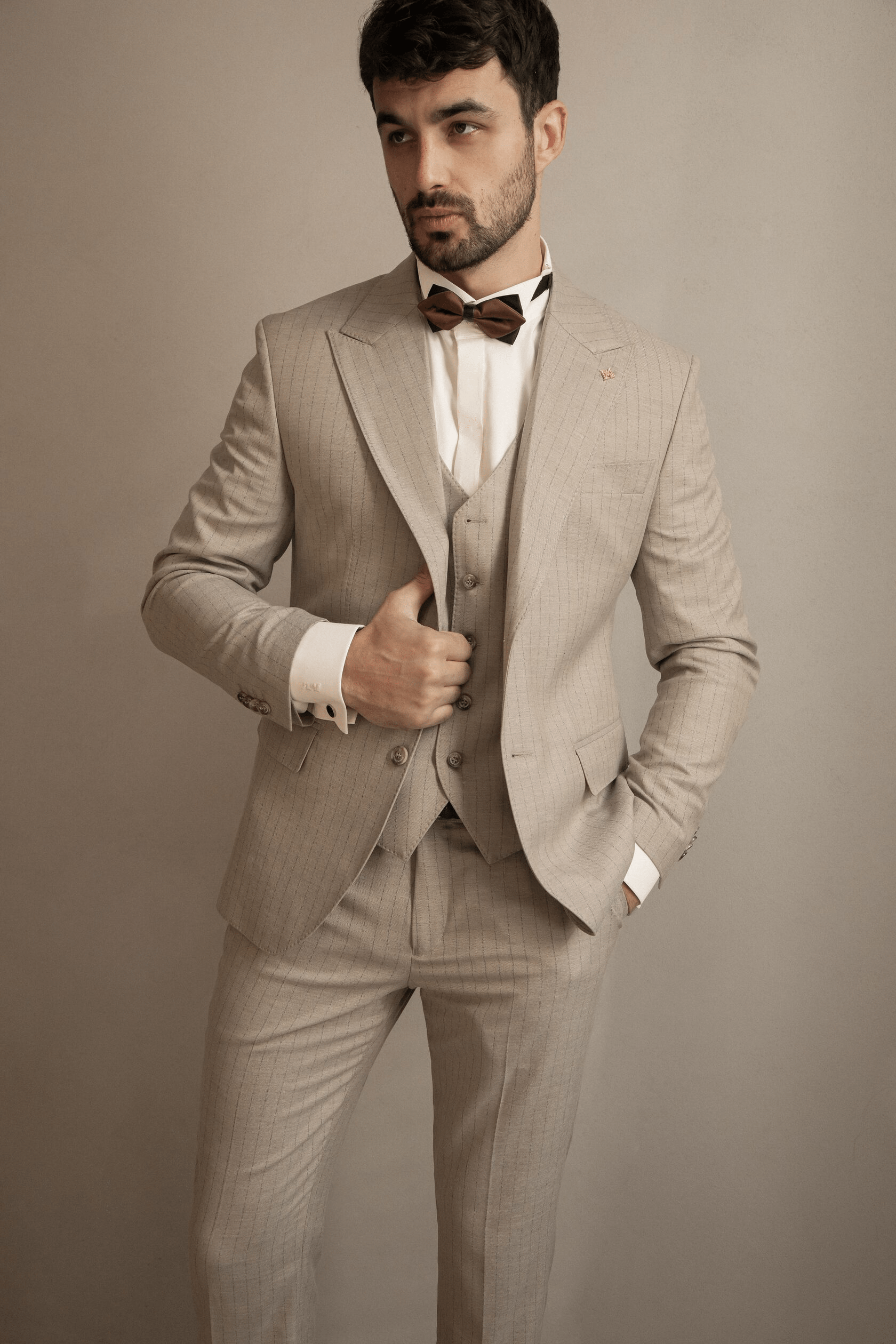 ceehuteey Men's 3 Pieces vertical striped dress suit Tuxedos For Wedding Groomsmen (Blazer+vest+Pants)