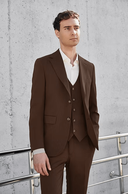 ceehuteey Men's Classic three-piece Suit in Brown Signature Fashion Notch Lapel Business Multiple Occasions Suit (Blazer+vest+Pants)