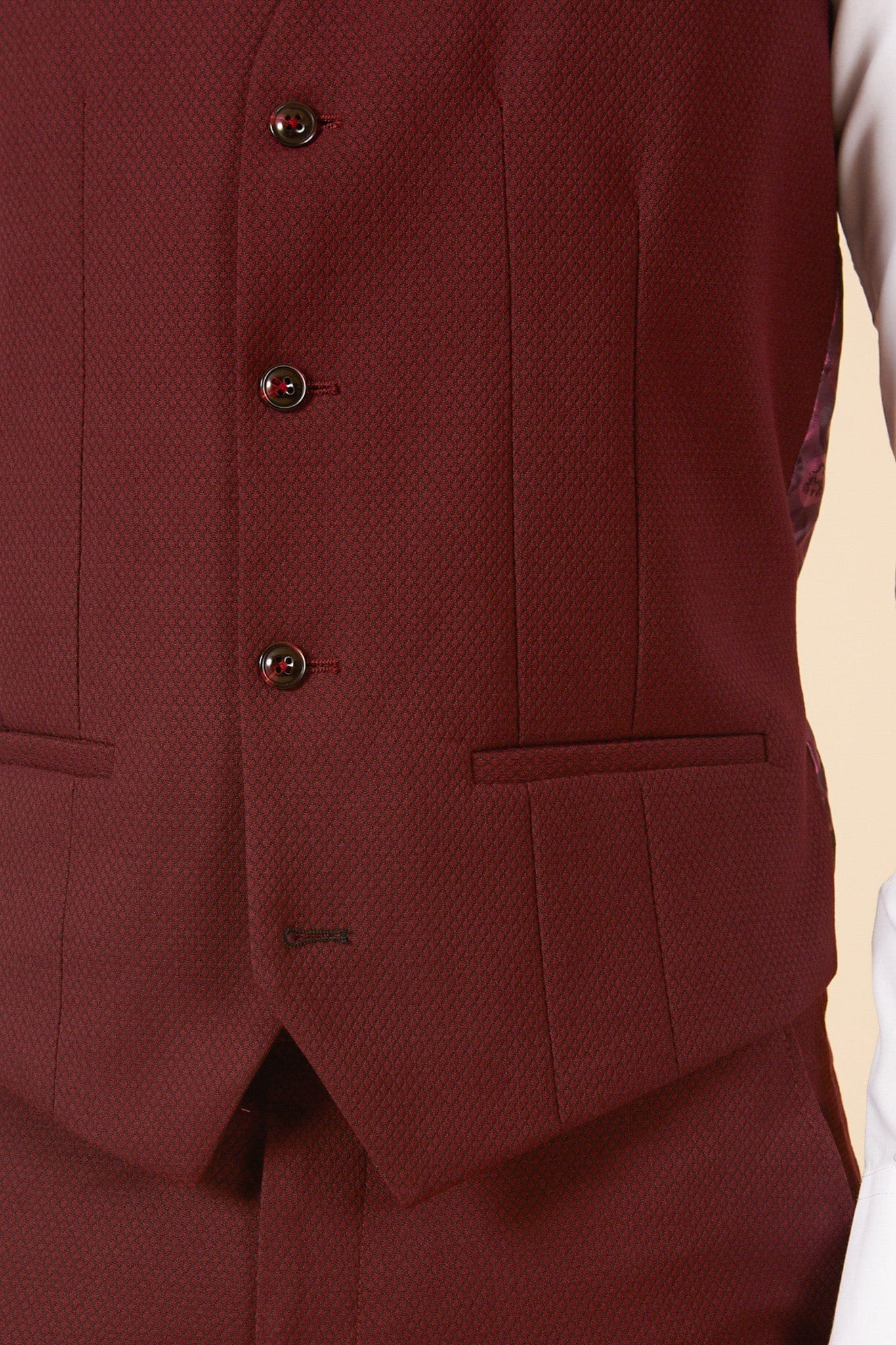 ceehuteey Men's Fashion three-piece Burgundy Suit in Signature Peak lapel Business Tuxedos(Blazer+vest+Pants)