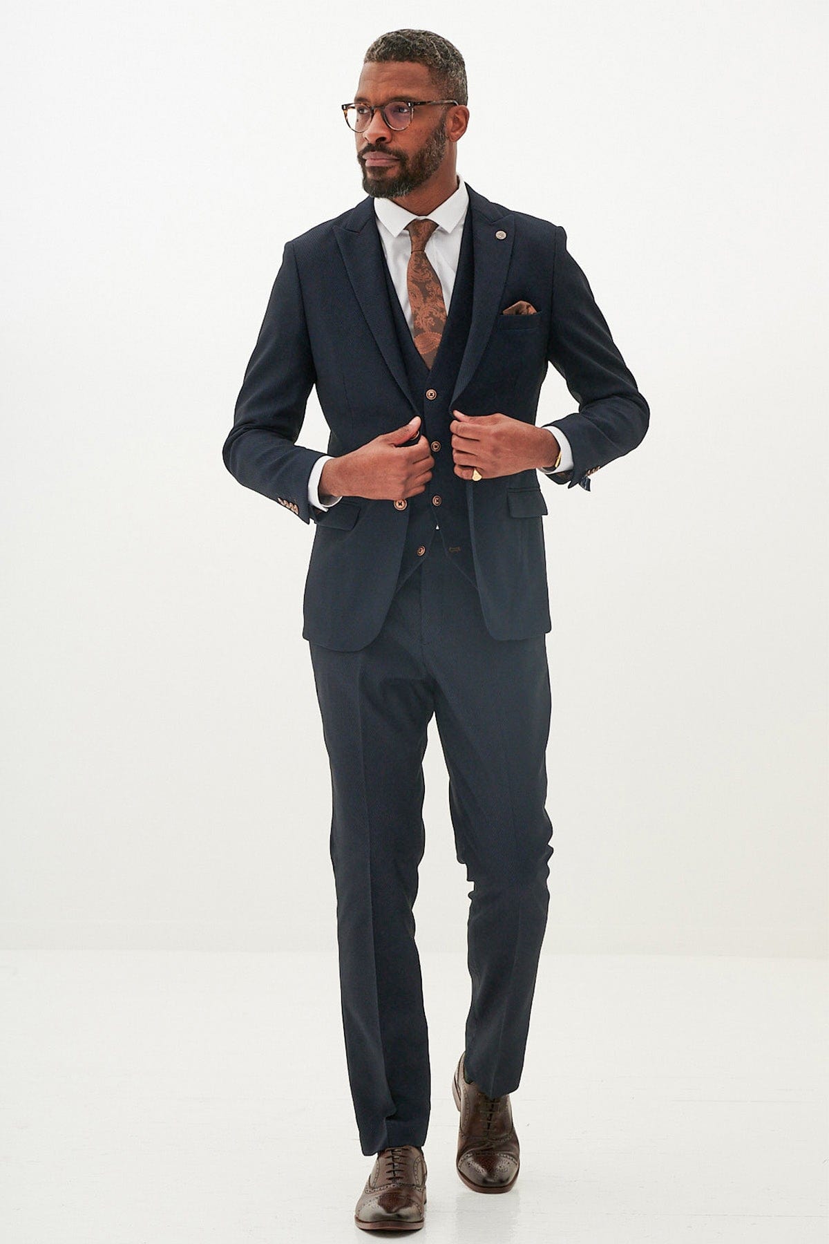 ceehuteey Men's Fashion three-piece Navy Suit in Signature Peak lapel Business Tuxedos(Blazer+vest+Pants)