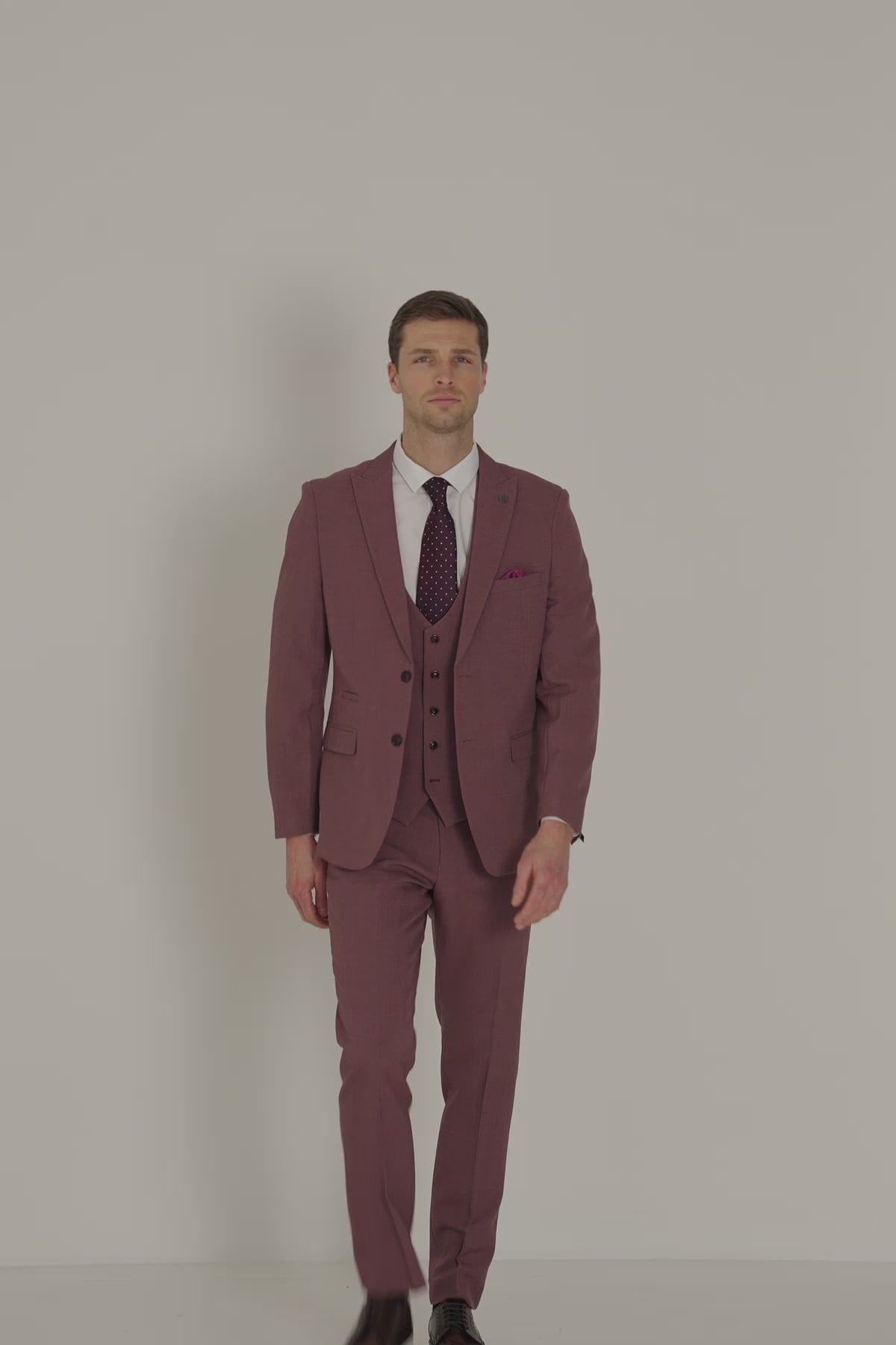 ceehuteey Men's Fashion three-piece Suit in Rose gold Signature Notch Lapel Multiple Occasions Tuxedos For Wedding (Blazer+vest+Pants)