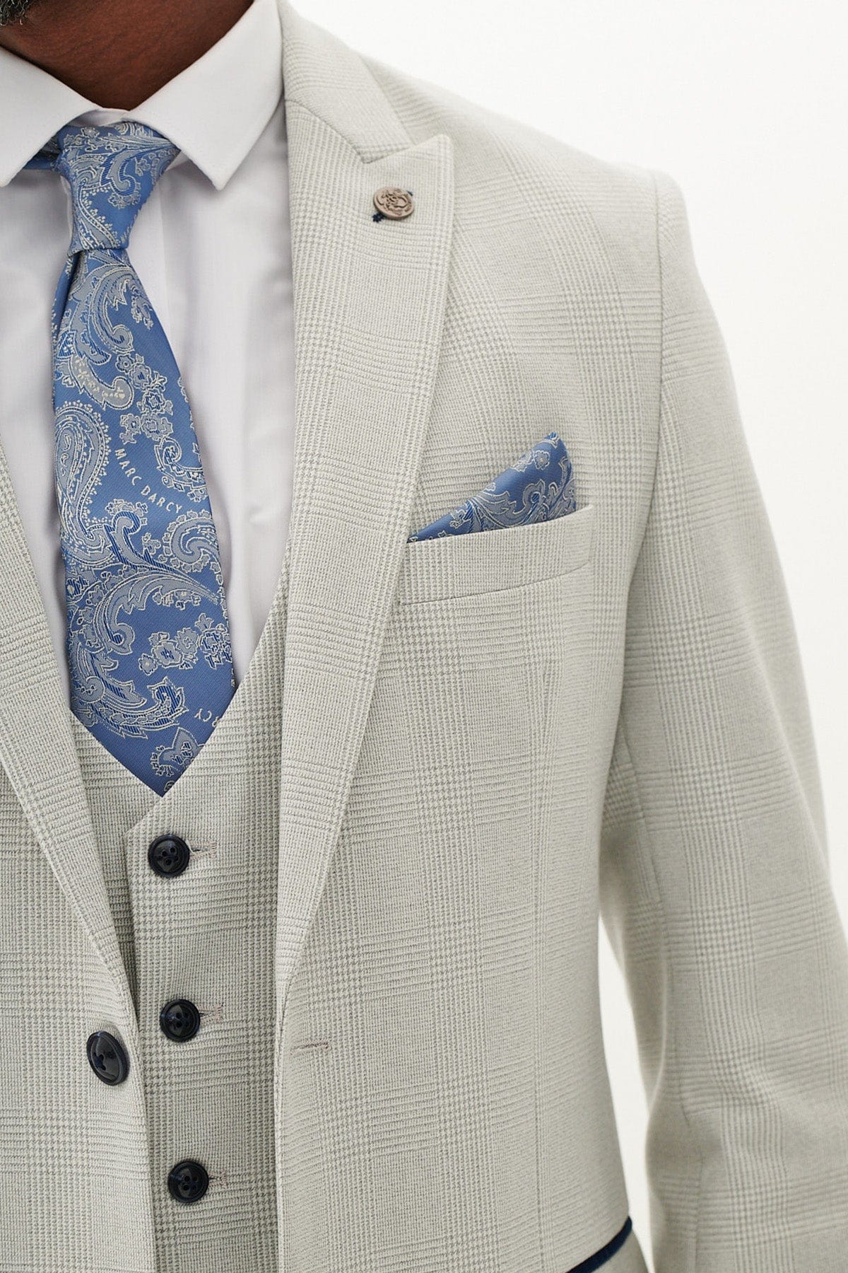 ceehuteey Men's Fashion three-piece White Plaid Suit in Signature Peak lapel Business Tuxedos(Blazer+vest+Pants)