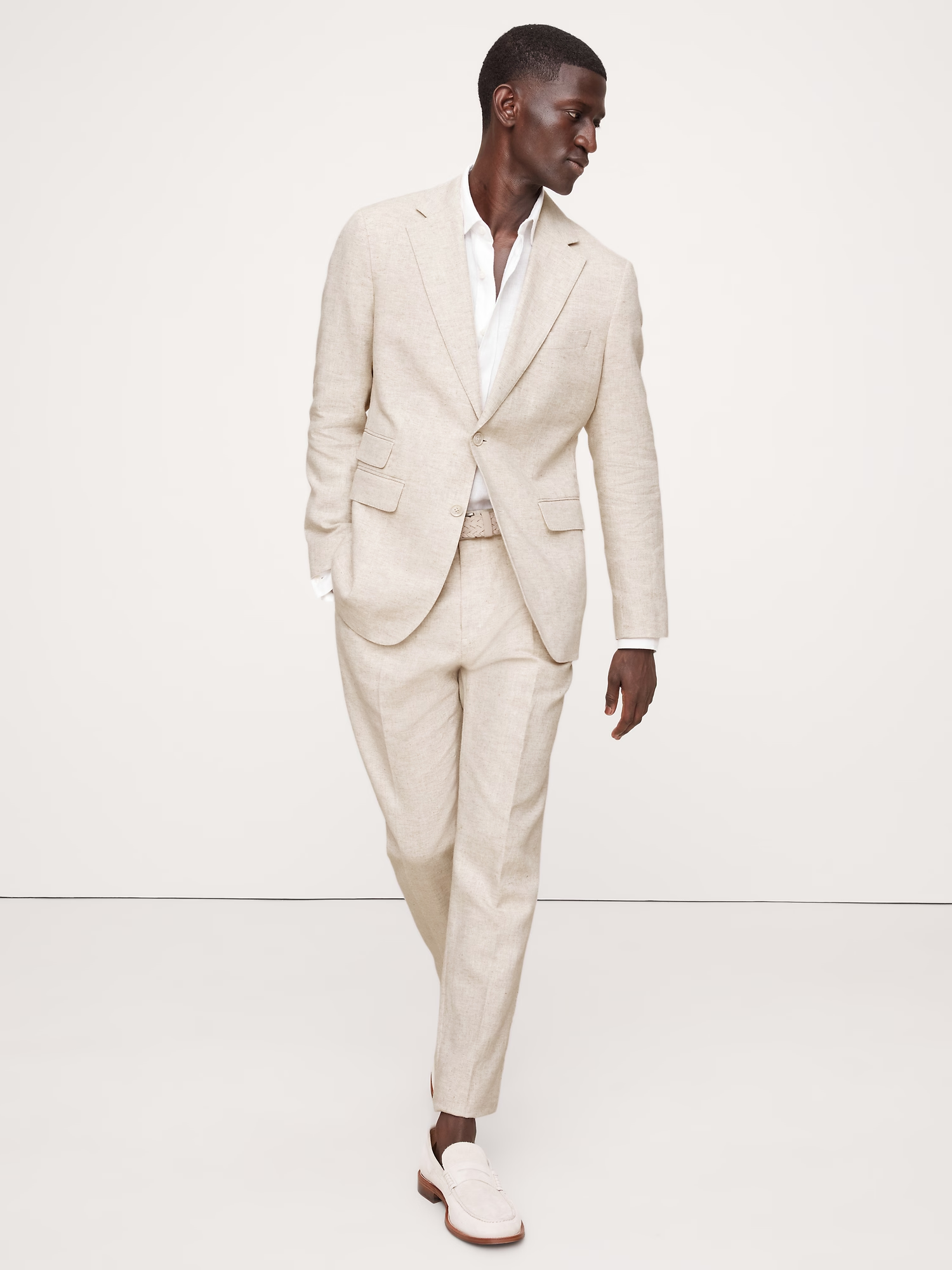 Men's 2 Pieces Linen Cotton stylish Beige Notch Lapel Summer Leisure Suit (Blazer+Pants)