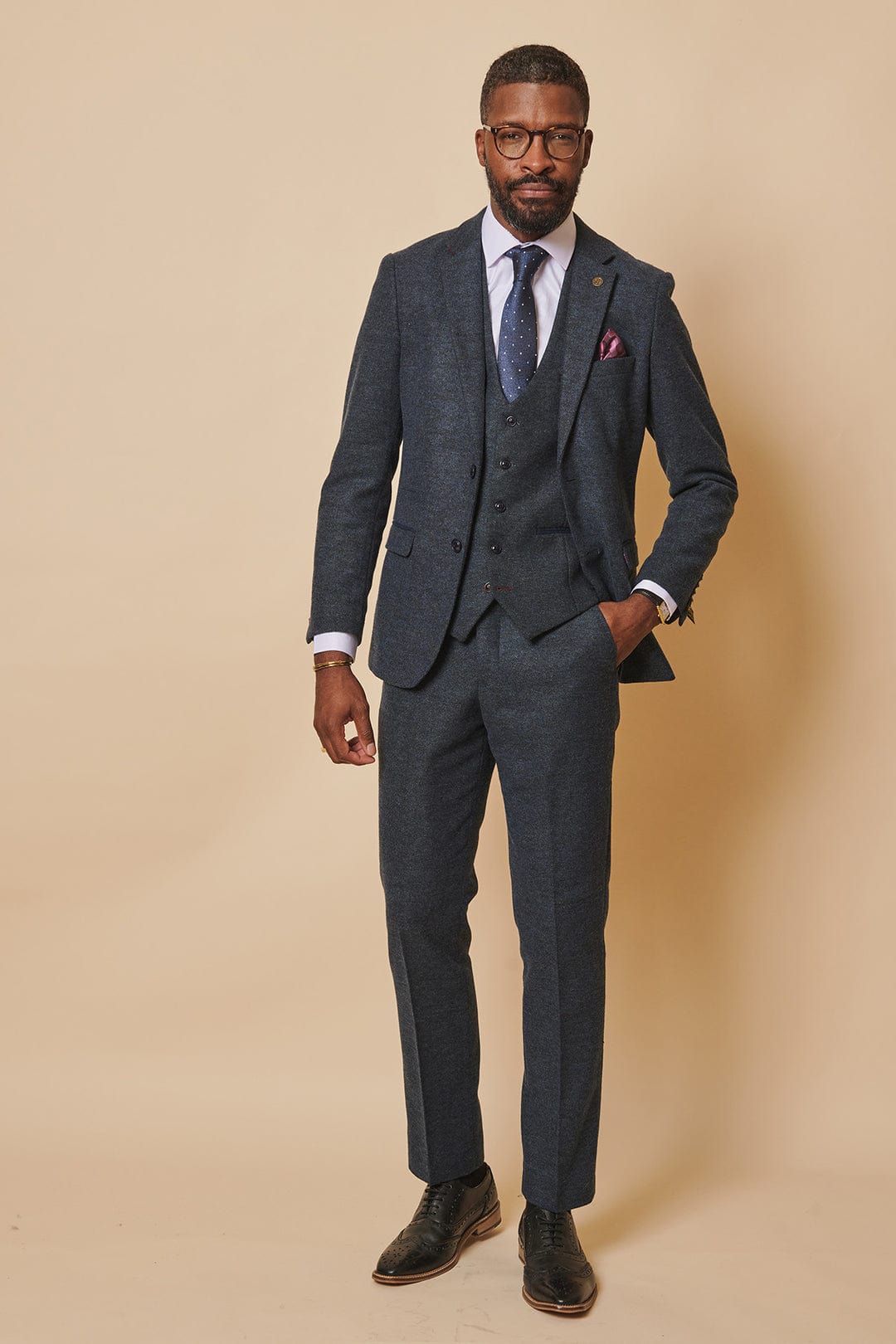 ceehuteey Men's 3 Pieces Navy Fashion Formal Tweed Wool Herringbone Notch Lapel Mens Suit (Blazer+vest+Pants)