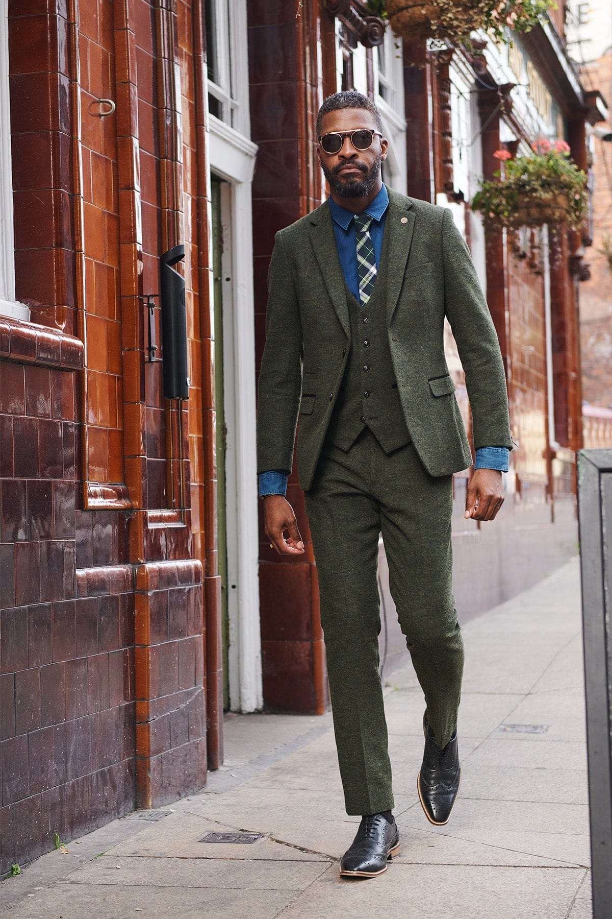 ceehuteey Men's 3 Pieces Olive Green Fashion Formal Tweed Wool Herringbone Notch Lapel Mens Suit (Blazer+vest+Pants)