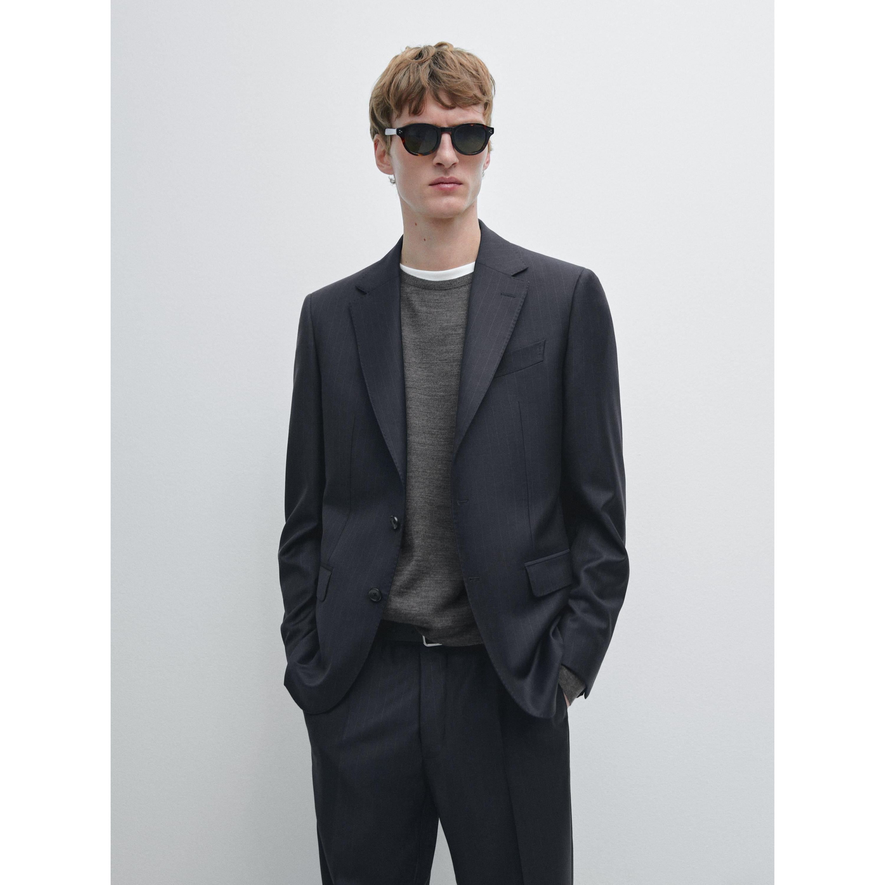 ceehuteey Men's Bussiness two-piece Peak Lapel Solid Multiple Occasions Suit  (Blazer+Pants)