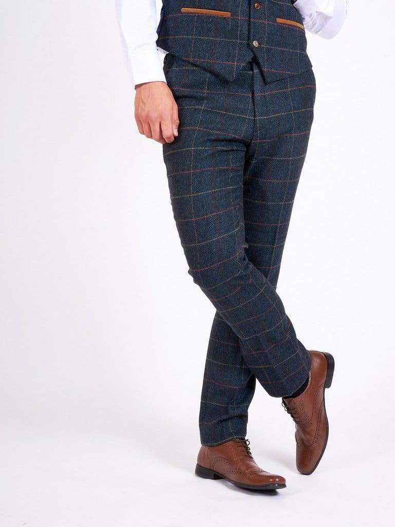 ceehuteey Men's Fashion 3 piece Plaid Blue Peak Lapel Double Breasted Multiple Occasions suit (Blazer+vest+Pants)