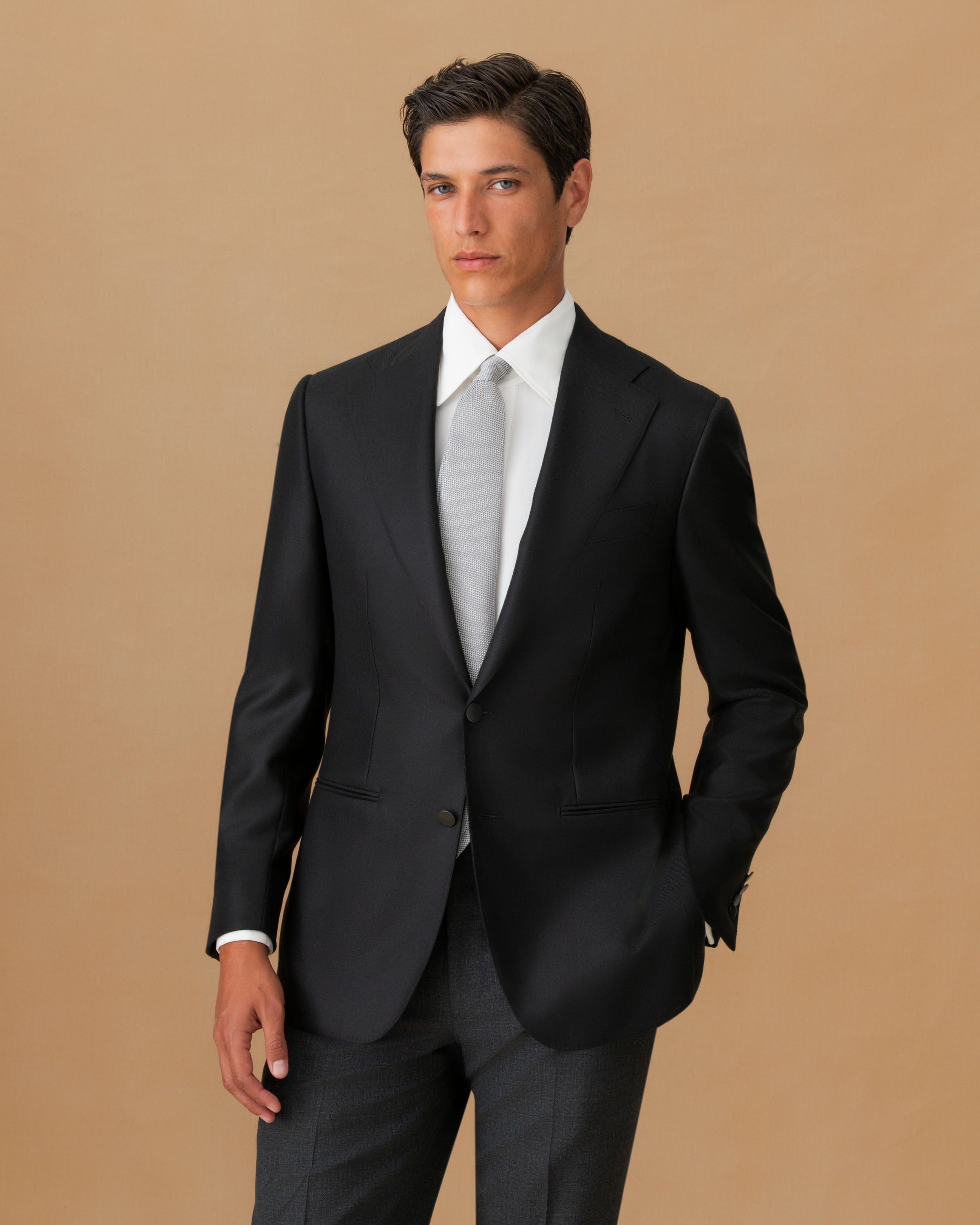ceehuteey Men's Fashion Bussiness two-piece Suit in Black Peak Lapel Multiple Occasions Tuxedos  (Blazer+Pants)