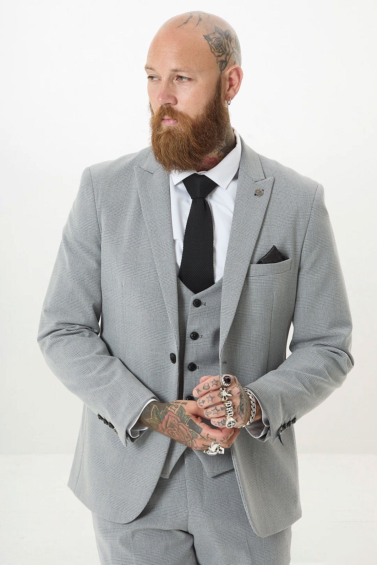 ceehuteey Men's Fashion three-piece Grey Plaid Suit in Signature Peak lapel Business Tuxedos(Blazer+vest+Pants)