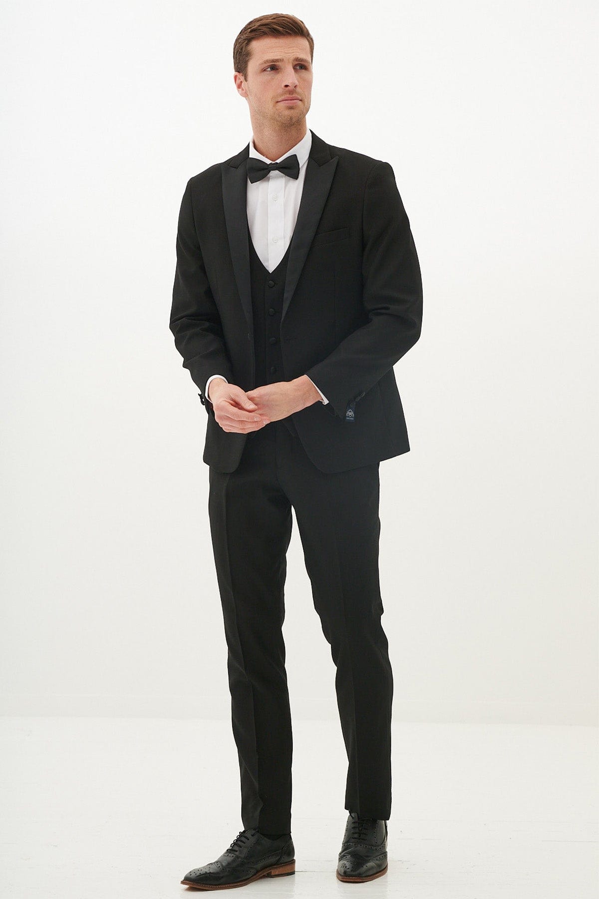ceehuteey Men's Fashion three-piece Suit in Black Signature Peak Lapel Multiple Occasions Tuxedos For Wedding (Blazer+vest+Pants)