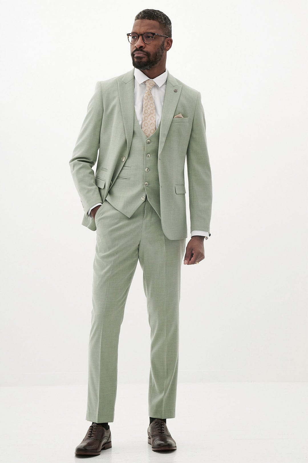ceehuteey Men's Fashion three-piece Suit in Light Green Signature Notch Lapel Multiple Occasions Tuxedos For Wedding (Blazer+vest+Pants)