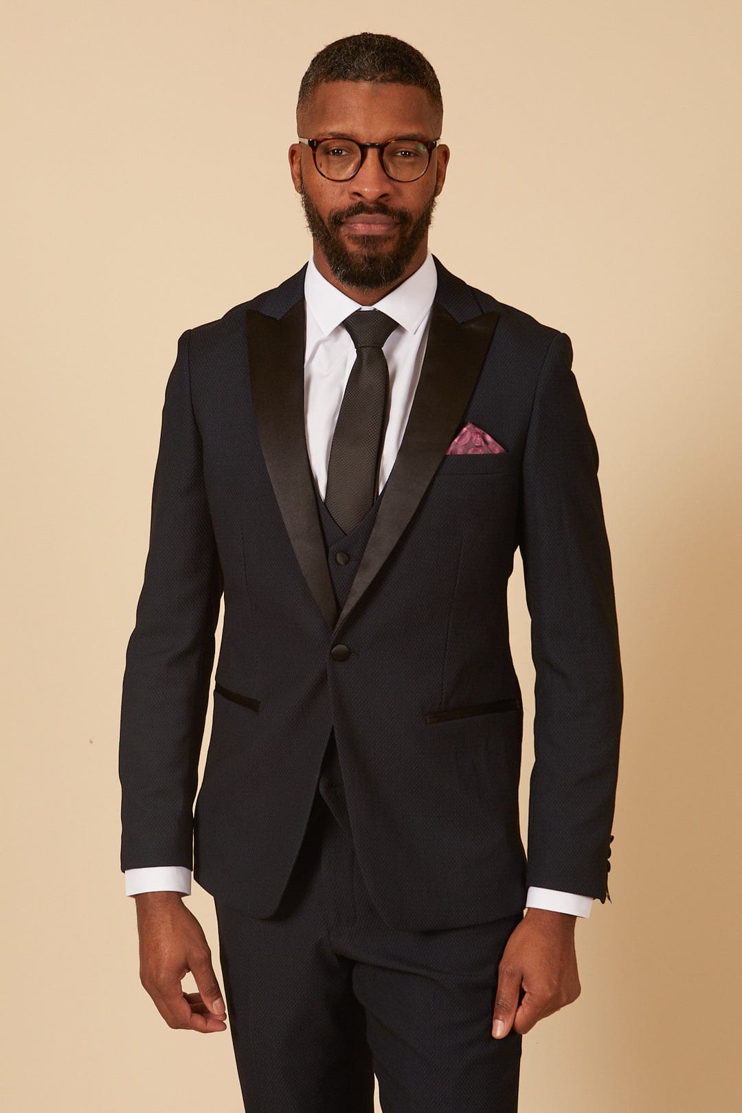 ceehuteey Men's Fashion three-piece Suit in Navy Signature Peak Lapel Multiple Occasions Tuxedos For Wedding (Blazer+vest+Pants)