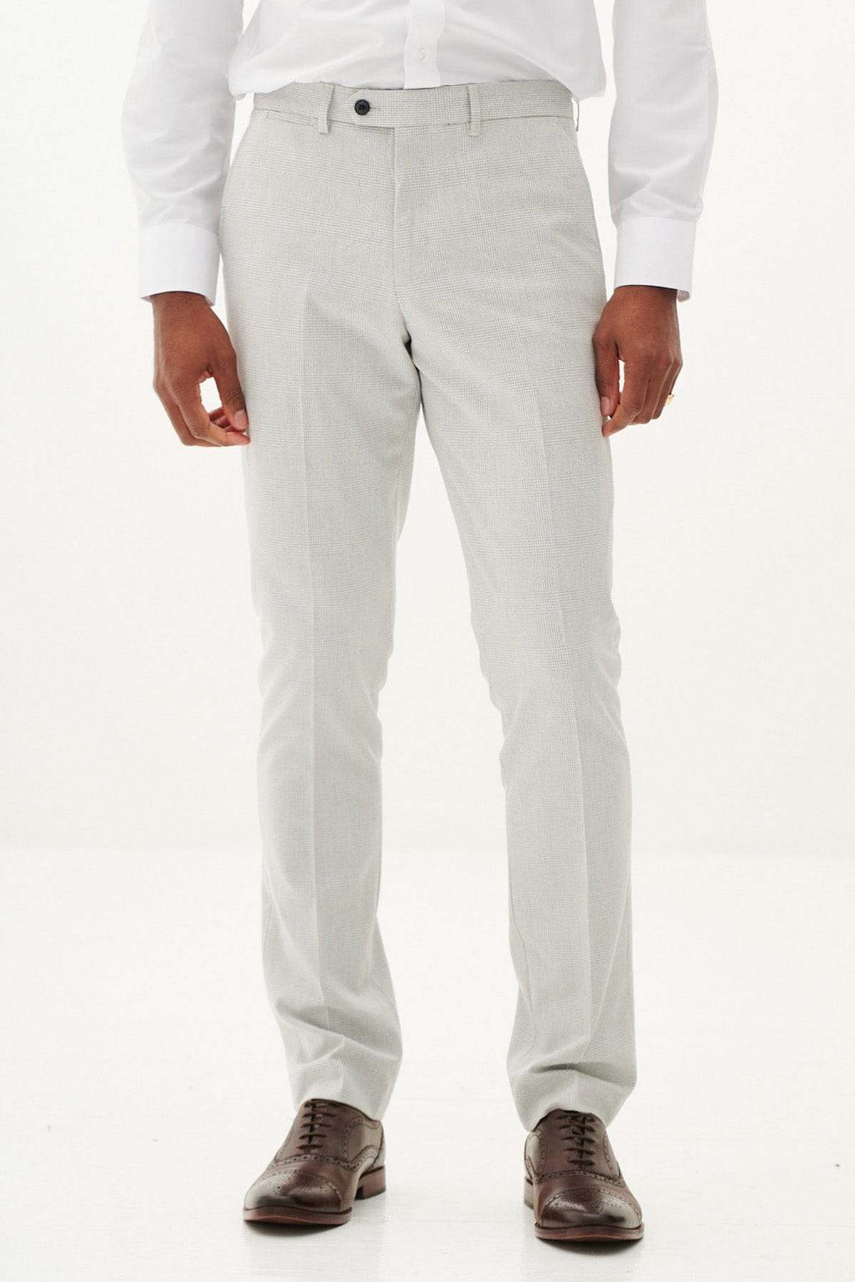 ceehuteey Men's Fashion three-piece White Plaid Suit in Signature Peak lapel Business Tuxedos(Blazer+vest+Pants)